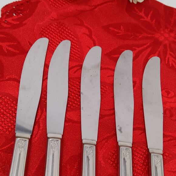 5X Wm A Rogers Oneida FENWAY DAYDREAM Dinner Butter Knives stainless silverware - Picture 7 of 8
